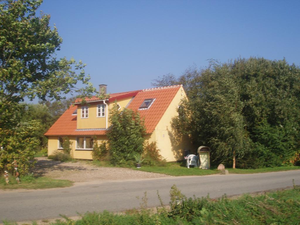 Country House Karby Экстерьер фото